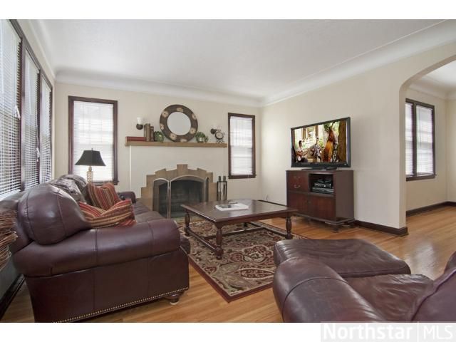 5004 W 40th St, Saint Louis Park, MN 55416
