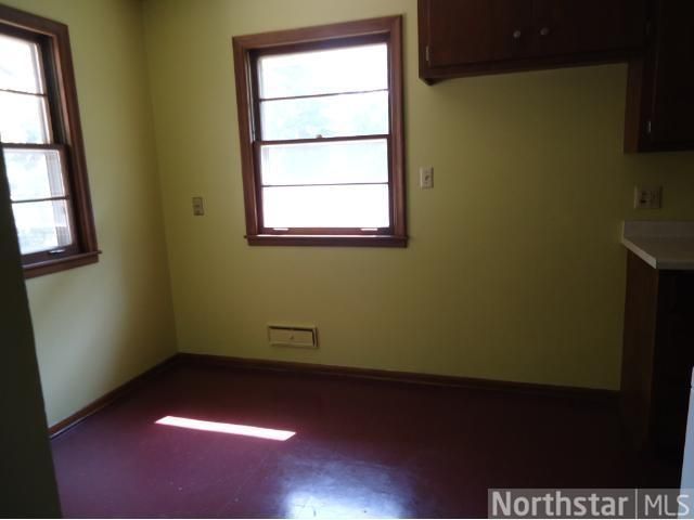 8021 Thomas Ln, Minneapolis, MN 55431