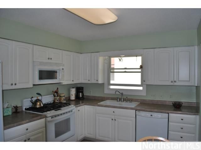 8316 Penn Ave N, Brooklyn Park, MN 55444