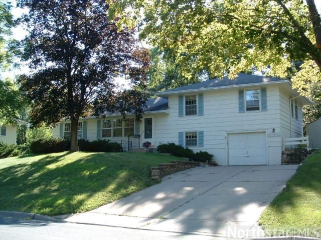 11233 Rich Rd, Bloomington, MN 55437