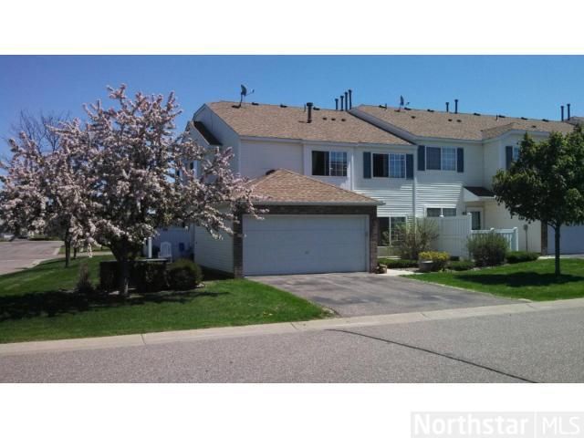 15952 Finch Ln, Apple Valley, MN 55124