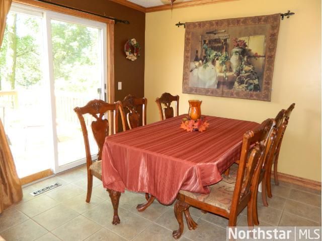 2620 Gresham Ave N, Oakdale, MN 55128