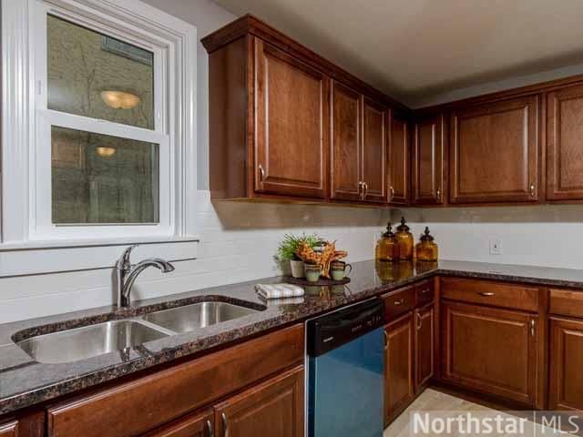 2095 St Clair Ave, Saint Paul, MN 55105