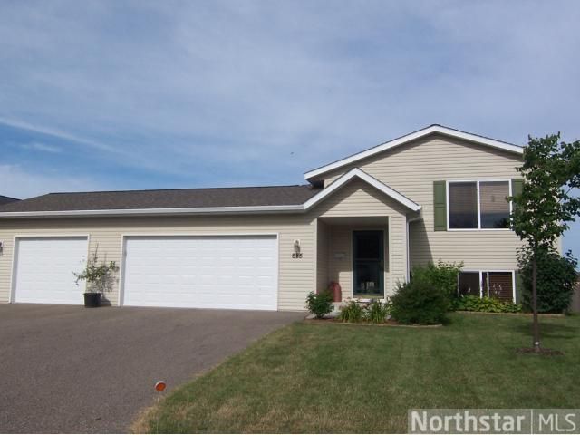 625 Texas Ave NW, Hutchinson, MN 55350