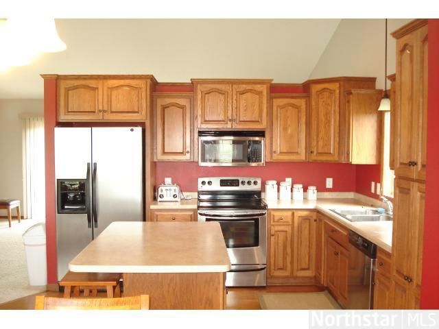 402 Elena Ln, Saint Joseph, MN 56374