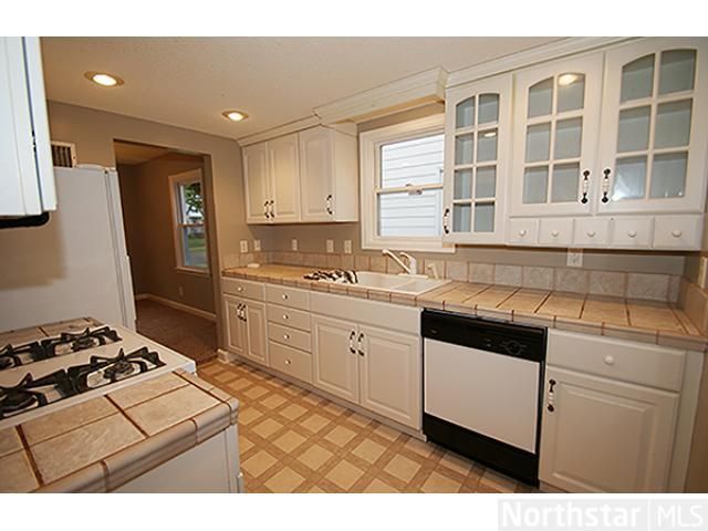 1924 Nevada Ave E, Saint Paul, MN 55119