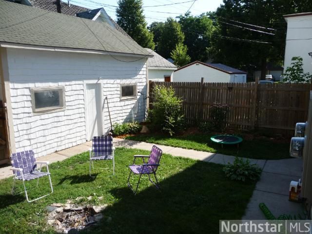 953 26th Ave NE, Minneapolis, MN 55418