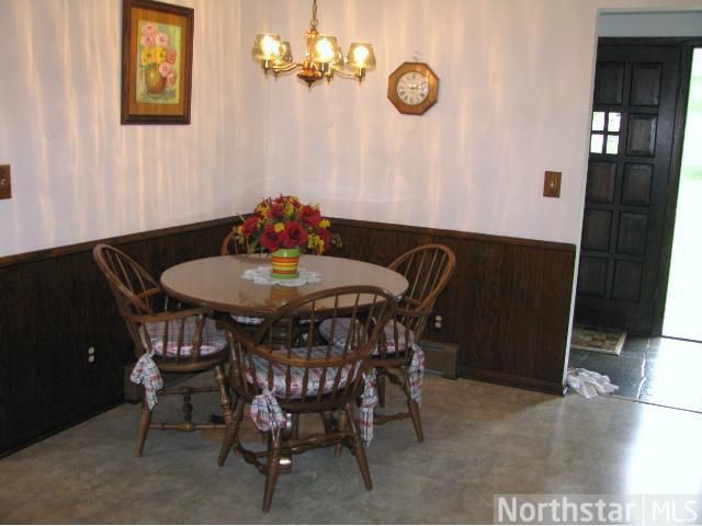 2100 Greenbrier St, Maplewood, MN 55117