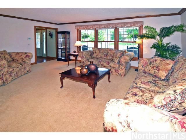 5907 Birchwood St, Shoreview, MN 55126