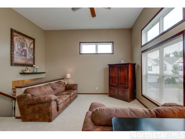 5163 Farnham Dr N, Hugo, MN 55038