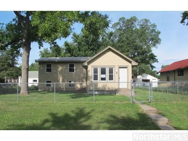 5351 Emerson Ave N, Brooklyn Center, MN 55430