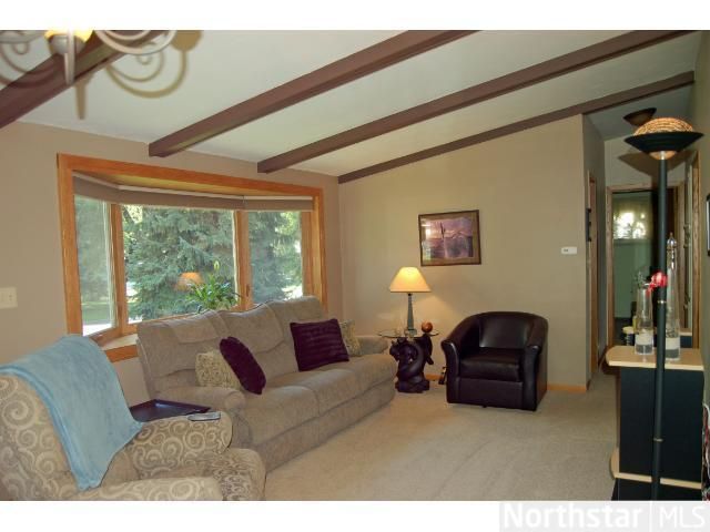 6790 3rd St N, Oakdale, MN 55128