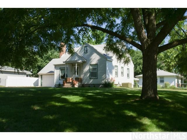 150 W 102nd St, Bloomington, MN 55420