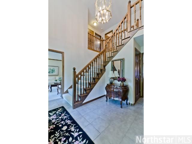 1820 Holly Ln N, Plymouth, MN 55447