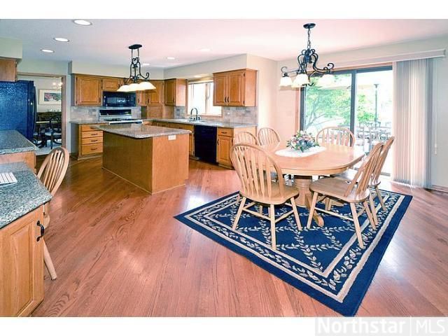 3483 Williamsburg Pw, Woodbury, MN 55129