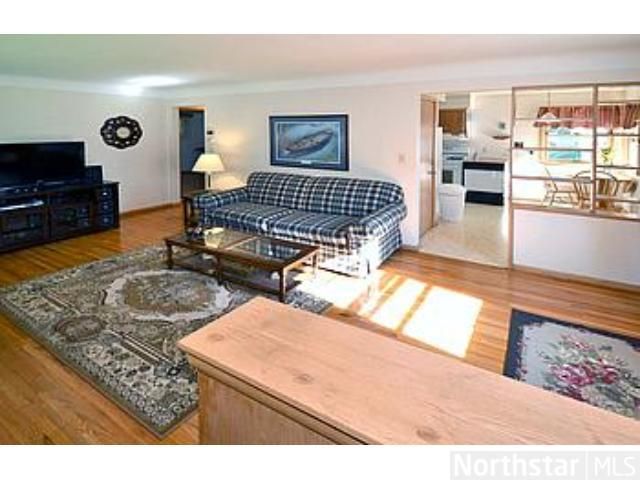 244 Macarthur St W, South Saint Paul, MN 55075