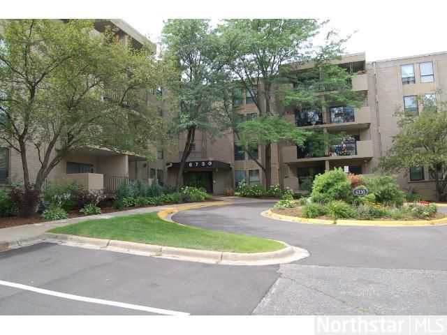 6730 Vernon Ave S #308, Edina, MN 55436