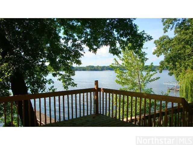 751 County Rd B2 E, Little Canada, MN 55117