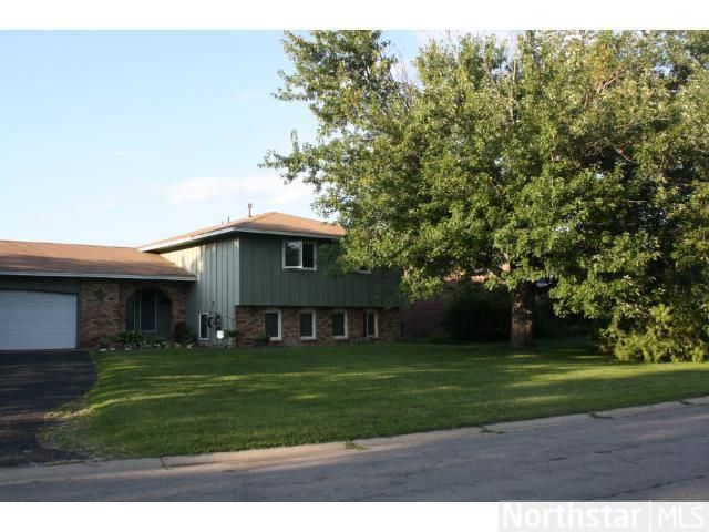 1816 Pearson Pw, Brooklyn Park, MN 55444