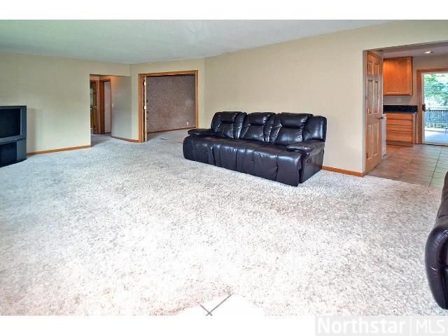 6012 Halifax Pl, Brooklyn Center, MN 55429