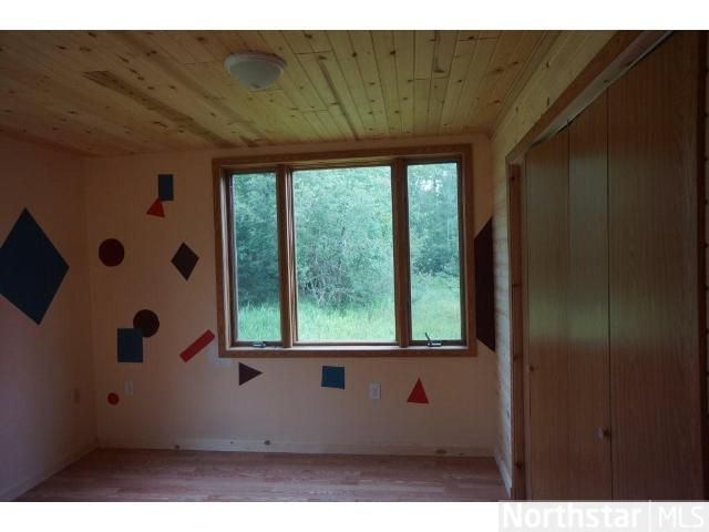 9424 Kuster Rd, Cook, MN 55723
