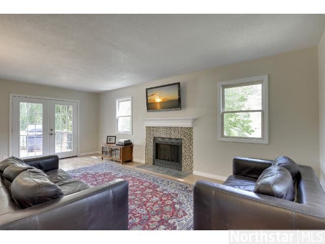 19108 Clear View Dr, Minnetonka, MN 55345