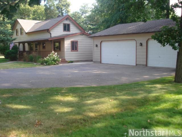 5164 Mead Rd, White Bear Lake, MN 55110