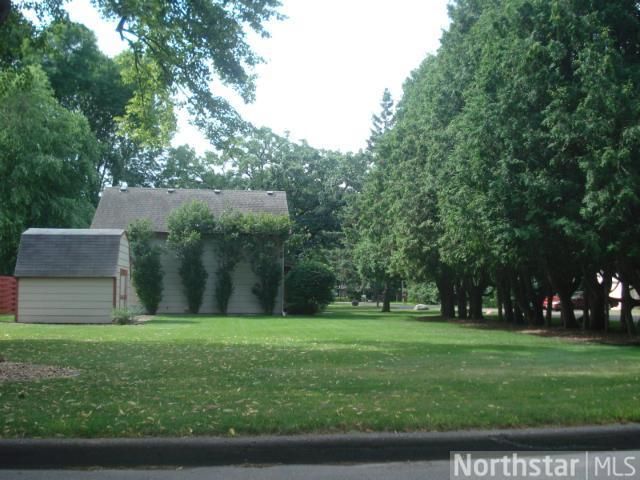 5164 Mead Rd, White Bear Lake, MN 55110