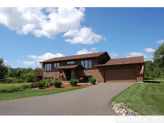 30360 Julliard St NE, North Branch, MN 55056