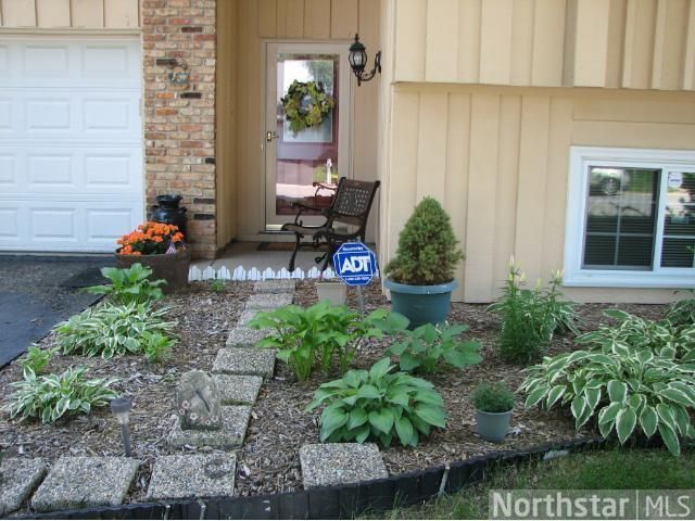 8217 W 104th St, Bloomington, MN 55438
