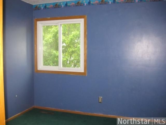 6828 Thames Rd, Woodbury, MN 55125