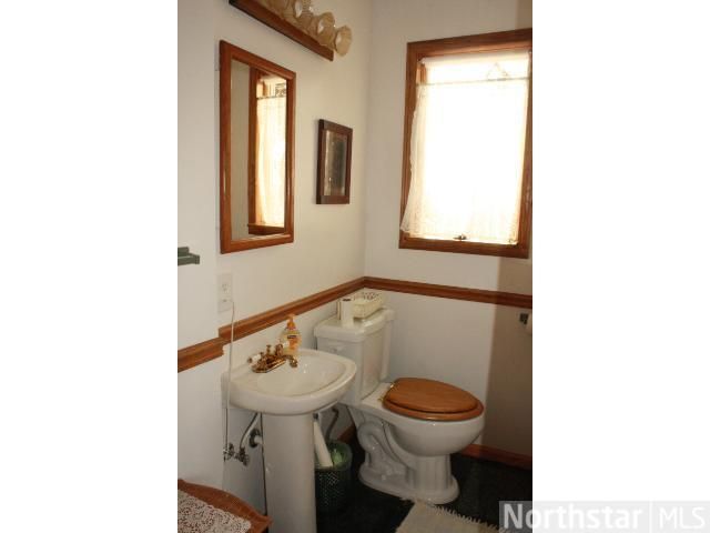 858 Juno Ave, Saint Paul, MN 55102