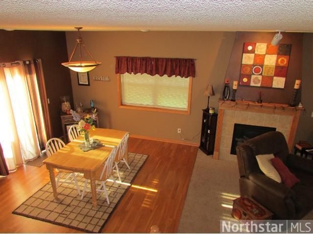 2376 Vierling Dr E, Shakopee, MN 55379