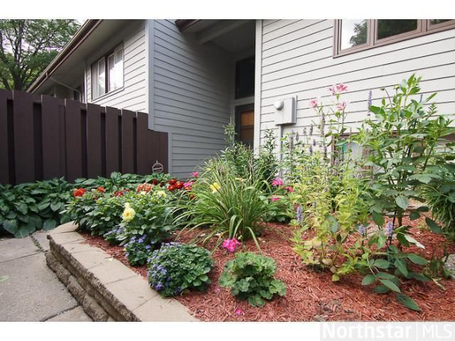 294 W Eagle Lake Dr, Maple Grove, MN 55369