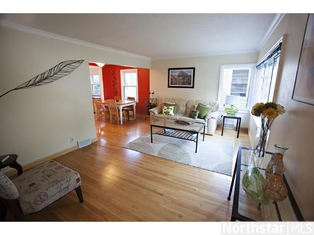2171 Pinehurst Ave, Saint Paul, MN 55116