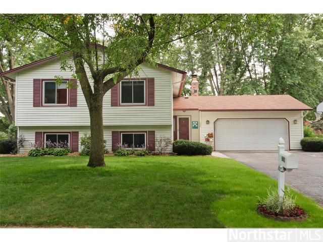680 Maple Pond Ct, Shoreview, MN 55126