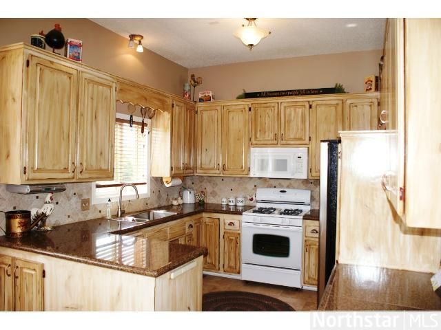 1070 Stein Dr, Waconia, MN 55387