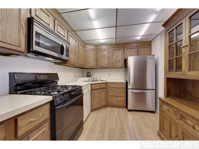 6710 Vernon Ave #411, Edina, MN 55436