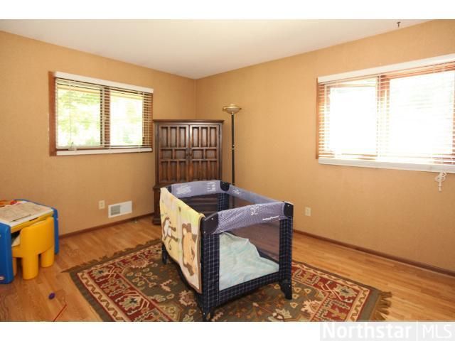 2001 E 125th St, Burnsville, MN 55337
