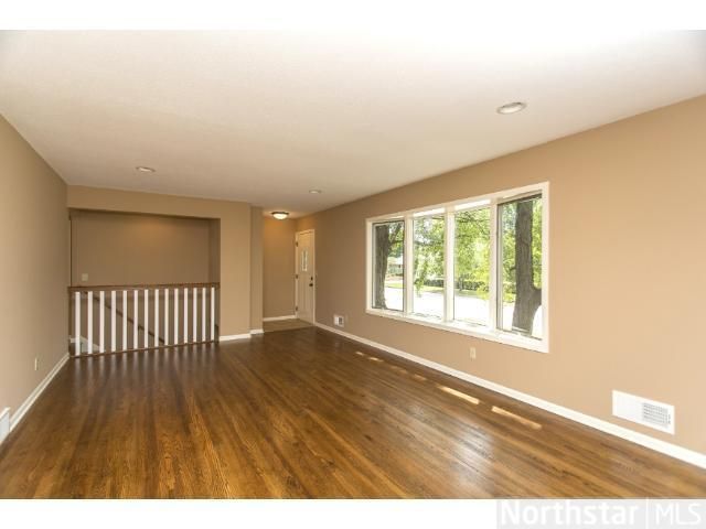 8540 Duluth St, Minneapolis, MN 55427