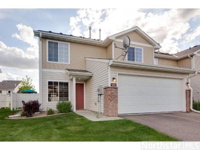 1418 Greenleaf Ln, Waconia, MN 55387