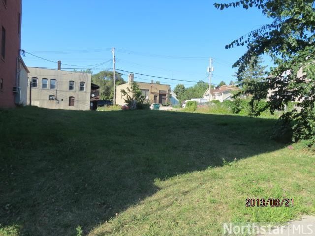 647 Wells St, Saint Paul, MN 55106