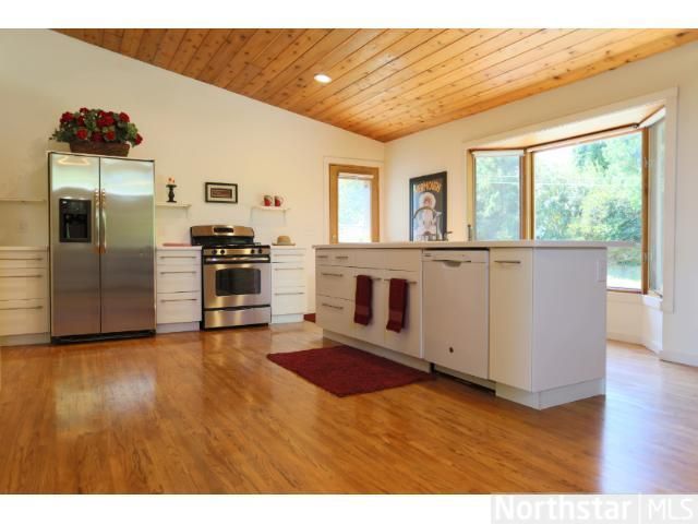 7340 Frontier Trl, Chanhassen, MN 55317