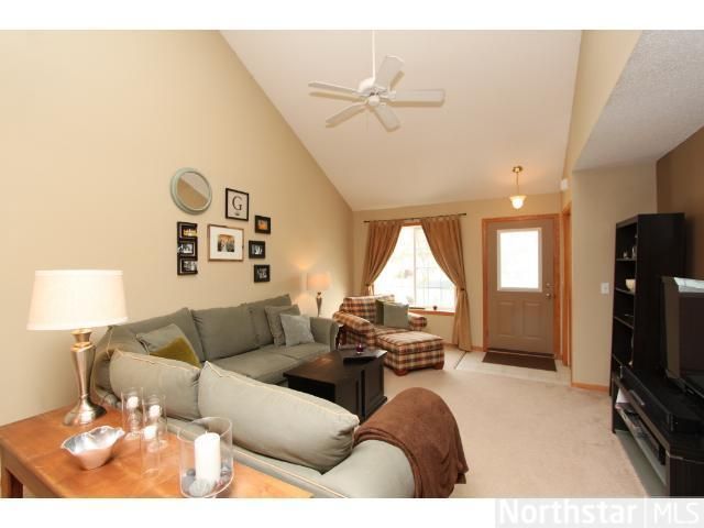 8904 Partridge Rd, Saint Bonifacius, MN 55375