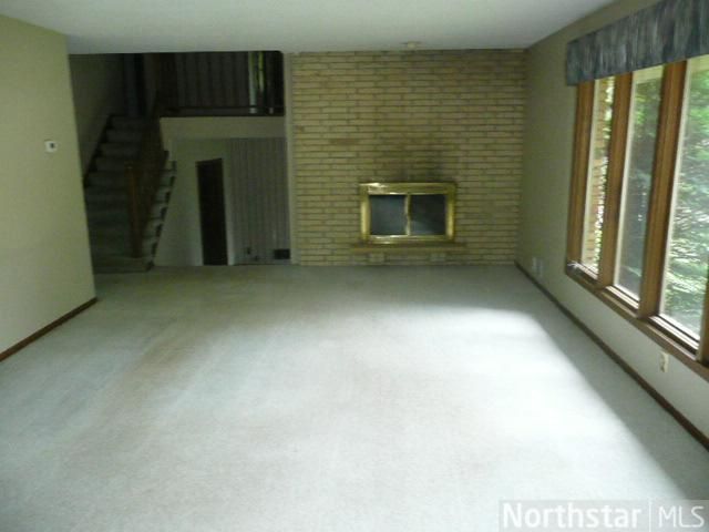 296 Brooks Ave E, Little Canada, MN 55117
