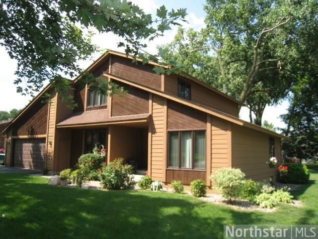 1119 Pleasant Cir, Arden Hills, MN 55112