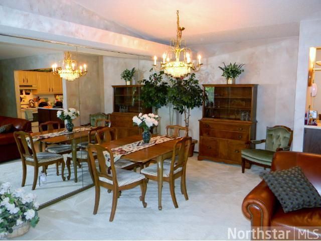 1940 Ithaca Ln N, Plymouth, MN 55447