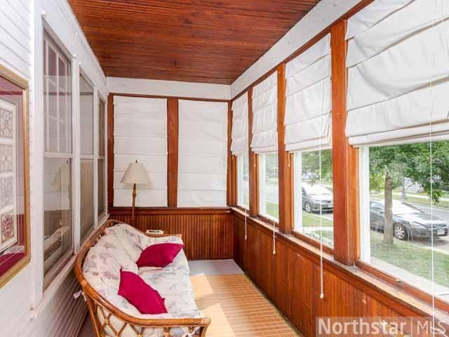 899 Tuscarora Ave, Saint Paul, MN 55102