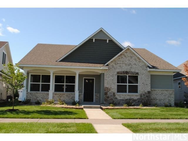 12336 Naples St NE, Blaine, MN 55449