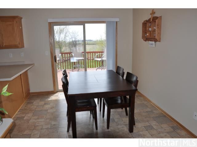 2512 Ocarina Dr, Sauk Rapids, MN 56379